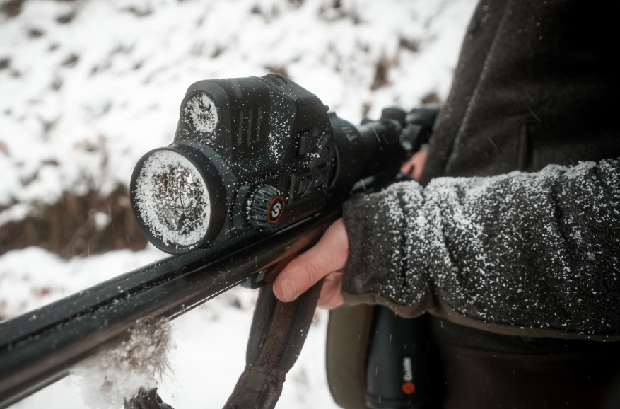 IP68 dustproot & waterproof